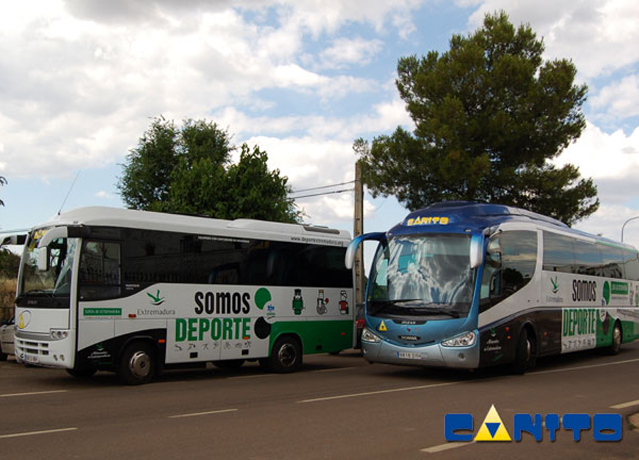 Microbus de Autocares CANITO para traslados