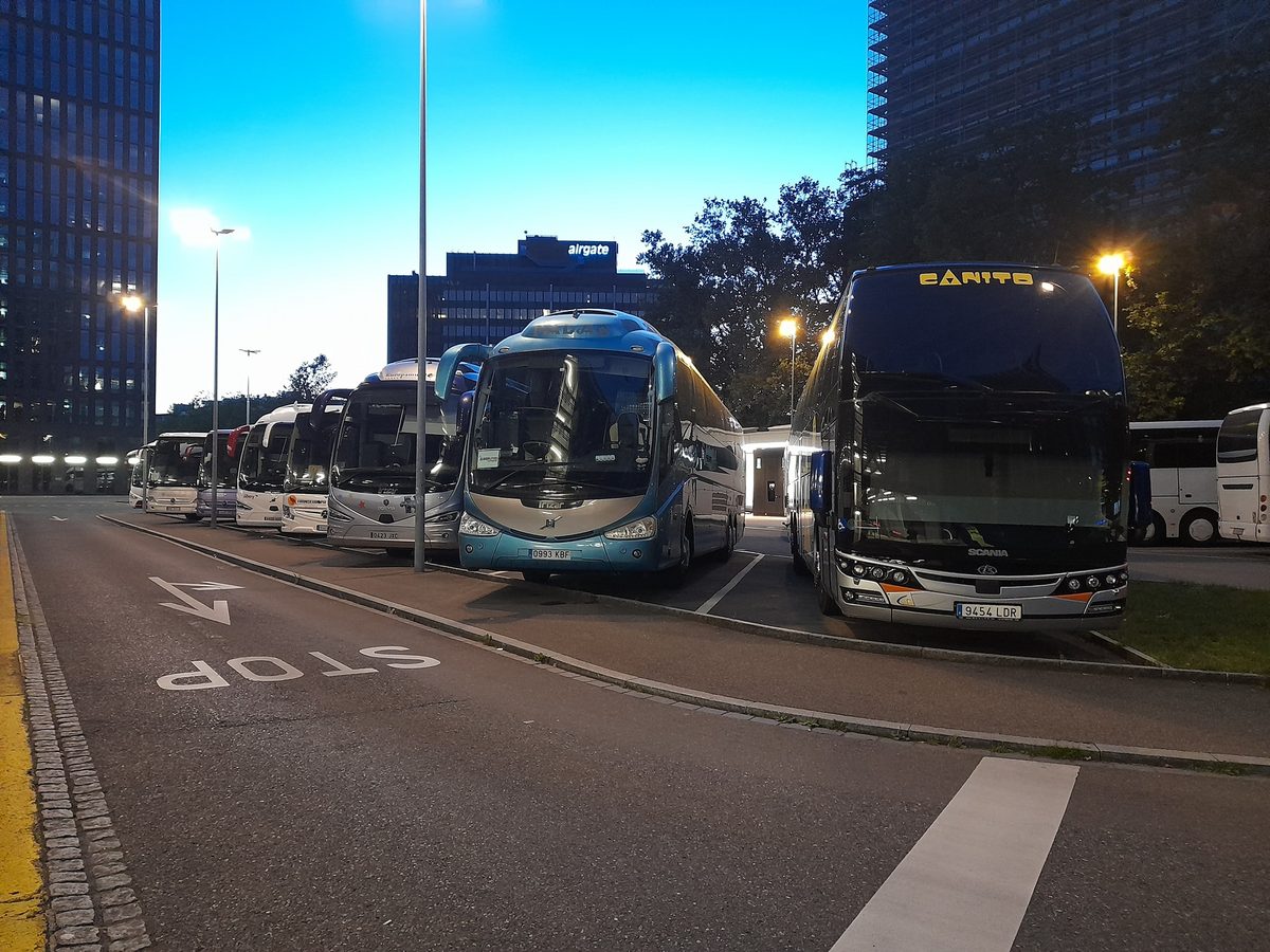 Vehículo de Autocares CANITO — portafolio 2026