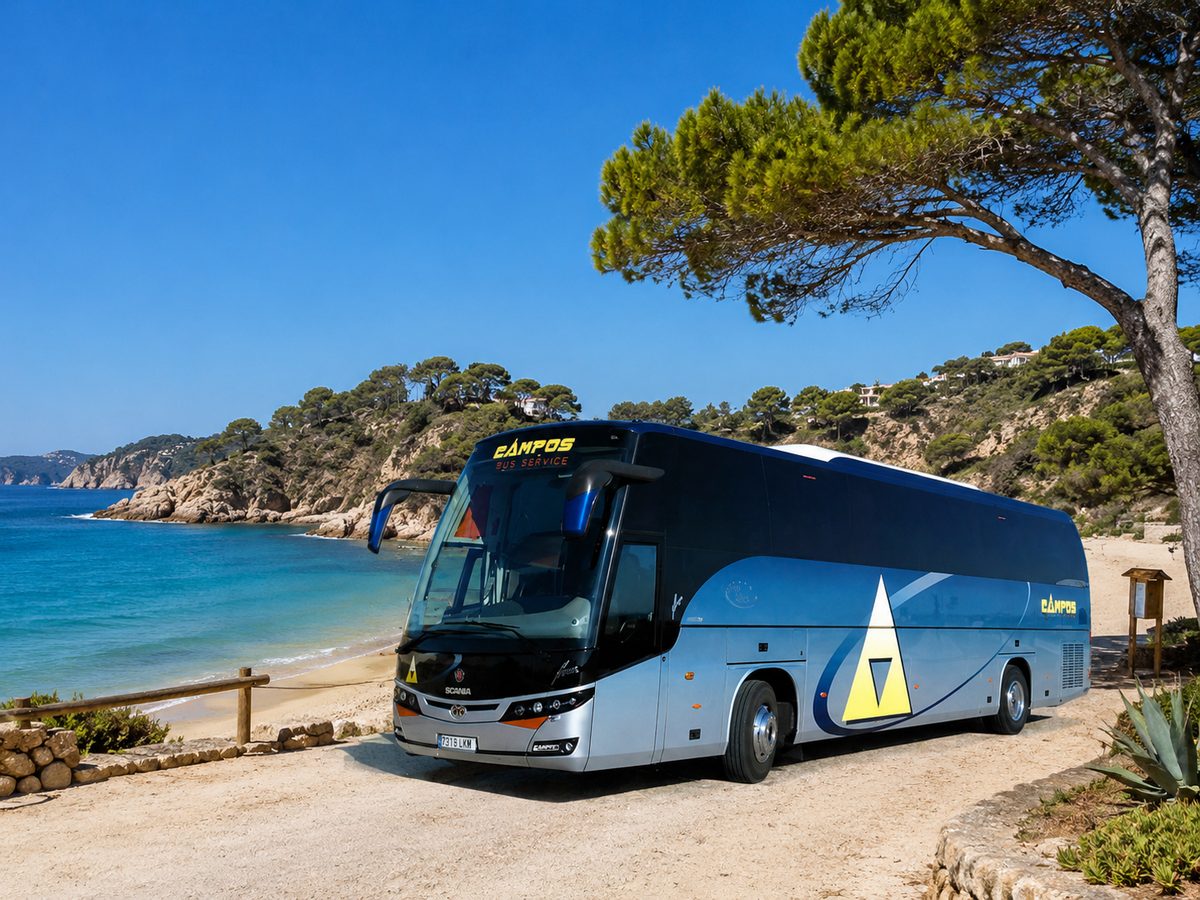 Autocar CANITO en destino de costa — portafolio 2026